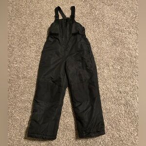 Swiss Tech black snowbib overalls. Boys size M 8
